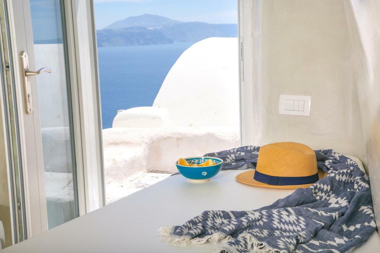 White Cave House Villa Oia  Exterior photo